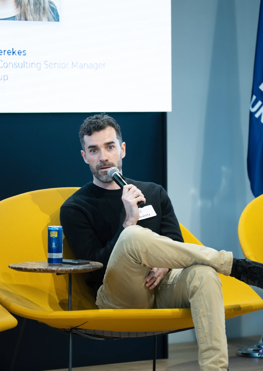 Pelayo Arbués speaking at IE Tech & Innovation day